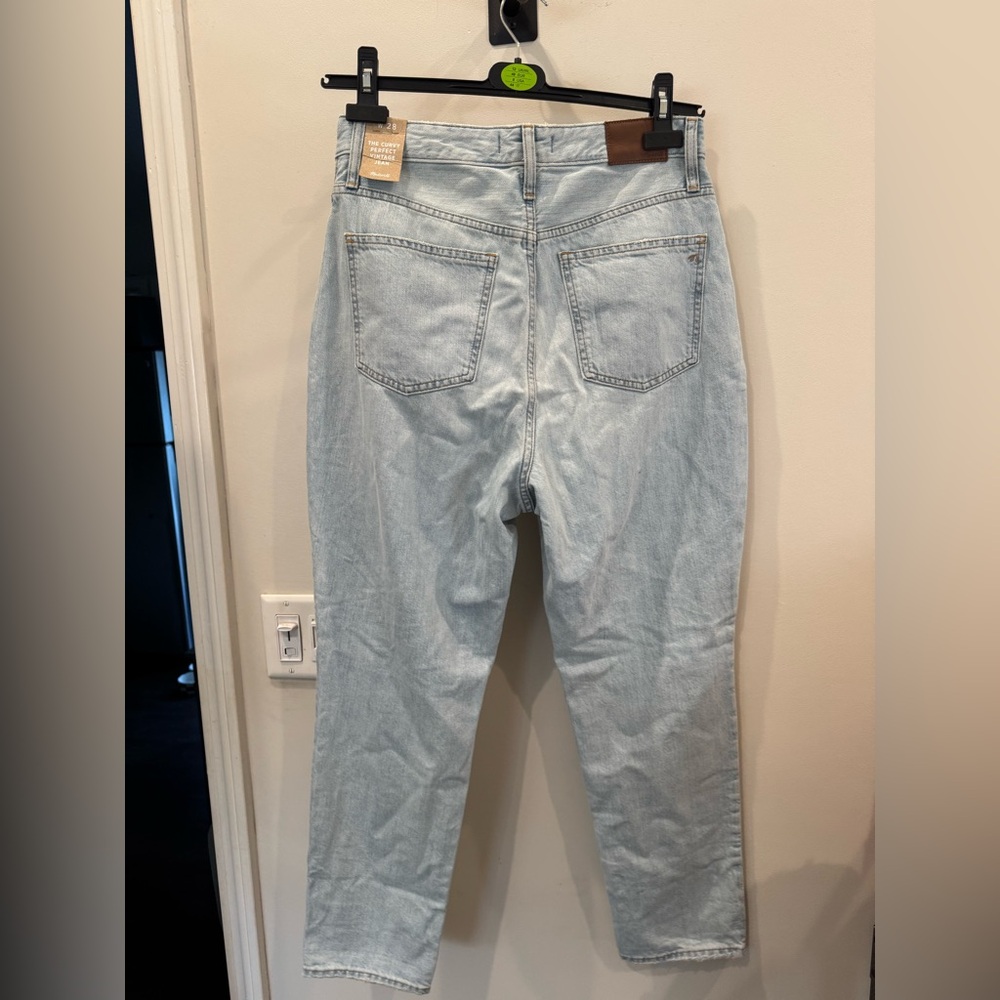 Madewell Curvy Perfect Vintage Jean (28)
